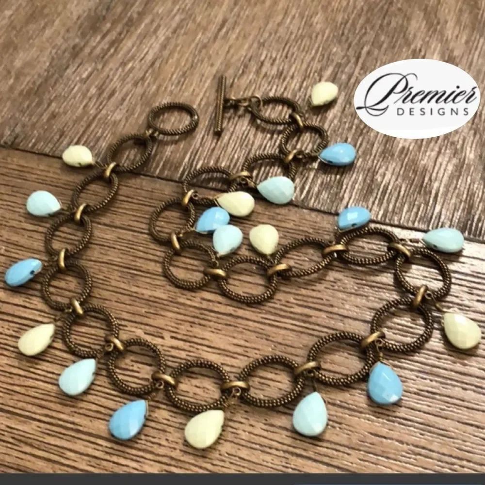 Premier Designs Caribbean Antique Goldtoneโ- Bronze Chain Necklace Blue Beads